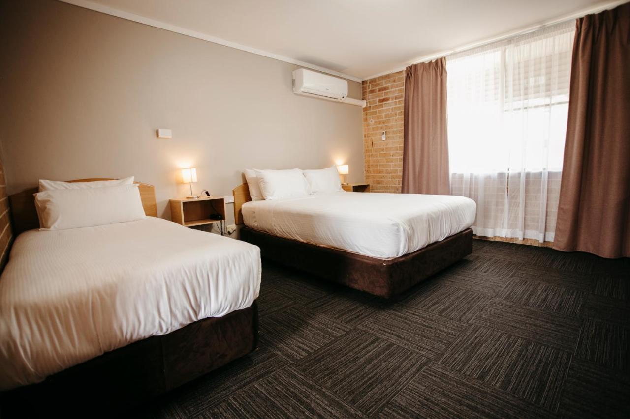 Colonial Motel ריצ'מונד מראה חיצוני תמונה