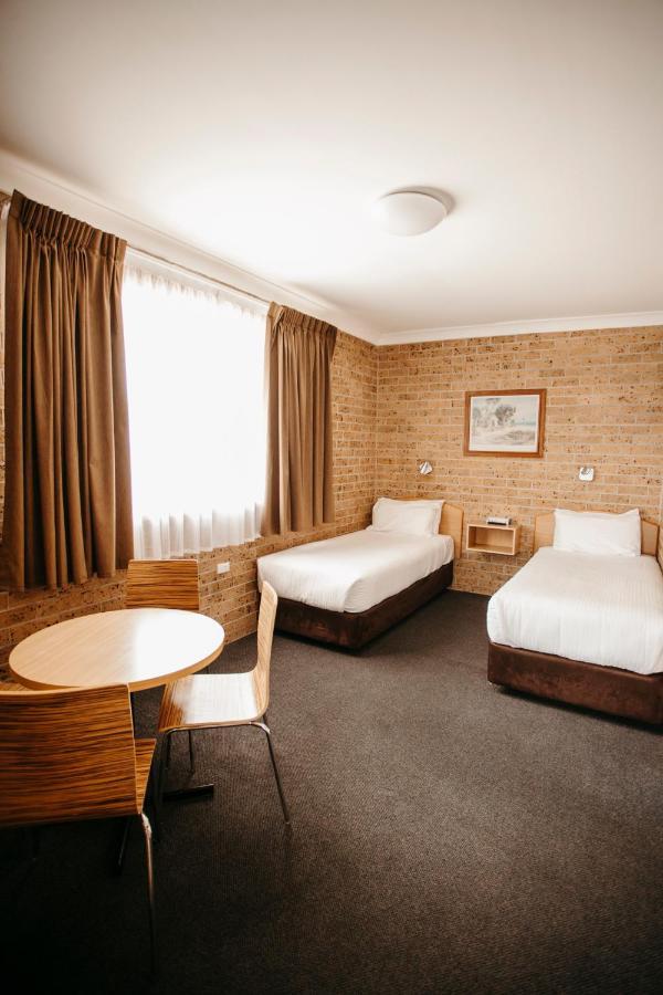 Colonial Motel ריצ'מונד מראה חיצוני תמונה
