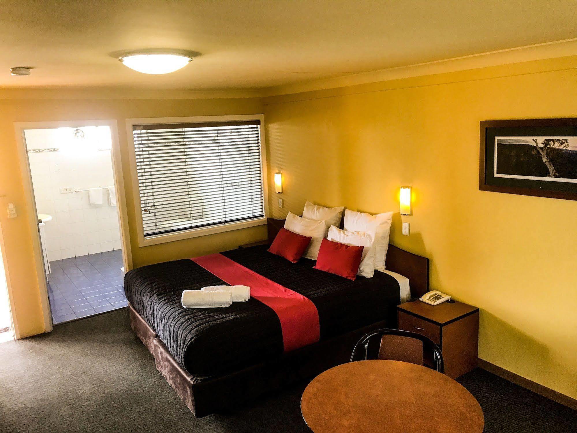Colonial Motel ריצ'מונד מראה חיצוני תמונה